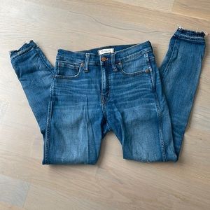 Madewell 9” Raw Hem High-Rise skinny jeans